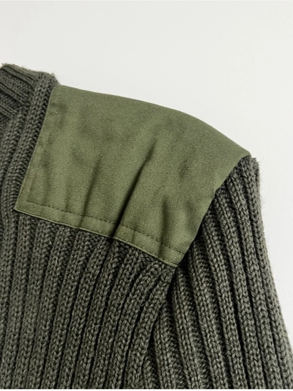 Woolly Pully British Military Commando Sweater Small Pure Wool Made in England